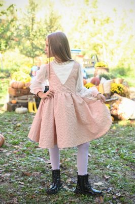 JAMILA PINK HALJINICA SA BISERIMA