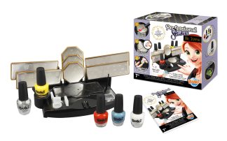 Studio za ukrašavanje noktiju 1