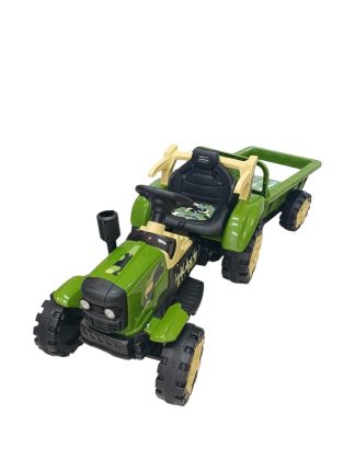 Dečiji traktor na akumulator sa prikolicom – zabava i avantura za najmlađe Dečiji traktor na akumulator idealan je izbor za mališane koji vole vozila, igru na otvorenom i prave male avanture. Atraktivan dizajn traktora pruža deci osećaj da upravljaju pravim vozilom, dok brojne funkcije dodatno upotpunjuju zabavu.